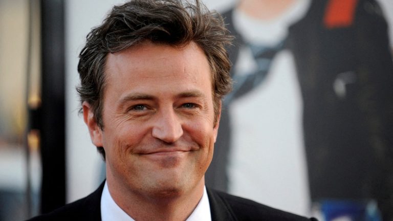 People Matthew Perry 0 1699086304665 1699117135927.jpg